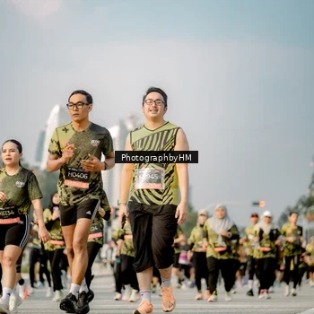 Runner Photo 6714374
