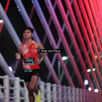 Runner Photo 6714382