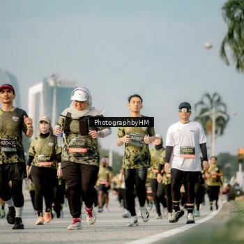 Runner Photo 6714390