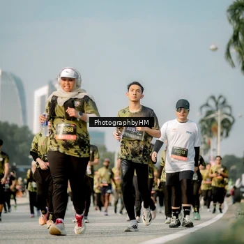Runner Photo 6714396