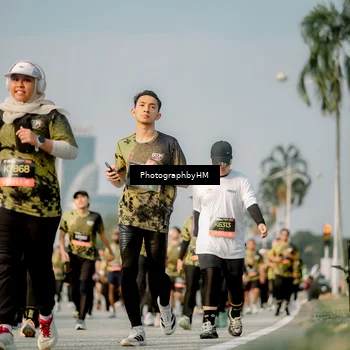 Runner Photo 6714399