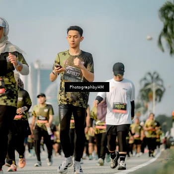 Runner Photo 6714401