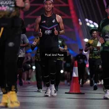 Runner Photo 6714419