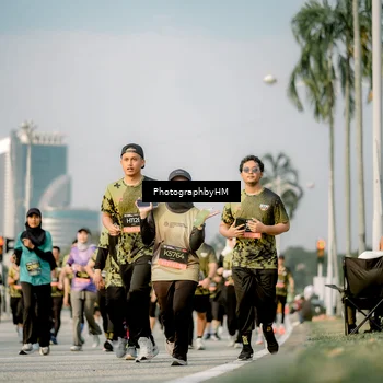 Runner Photo 6714425