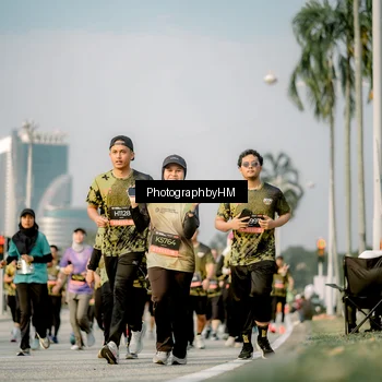 Runner Photo 6714435