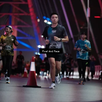 Runner Photo 6714473