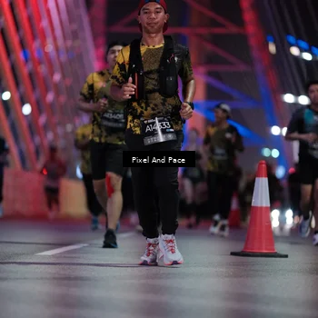 Runner Photo 6714475