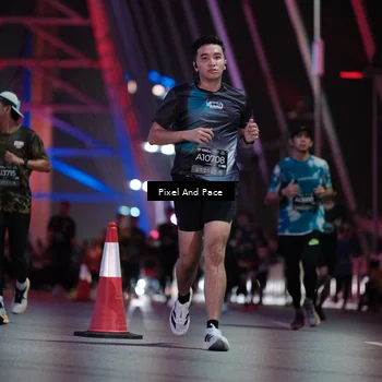 Runner Photo 6714487