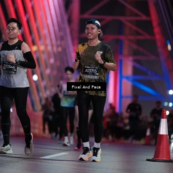 Runner Photo 6714495