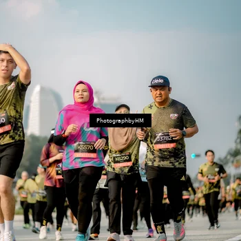Runner Photo 6714529