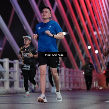Runner Photo 6714549