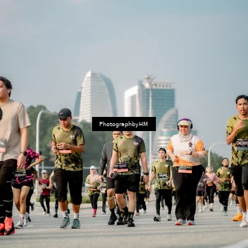 Runner Photo 6714551