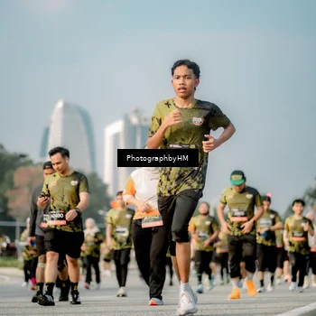 Runner Photo 6714566