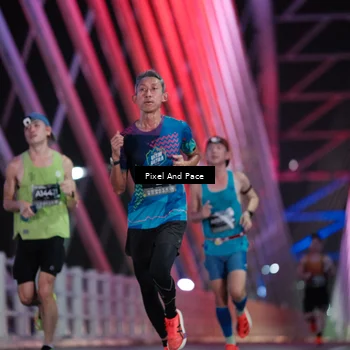 Runner Photo 6714572