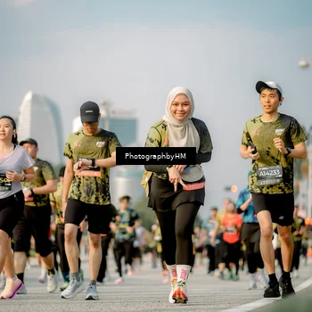 Runner Photo 6714604