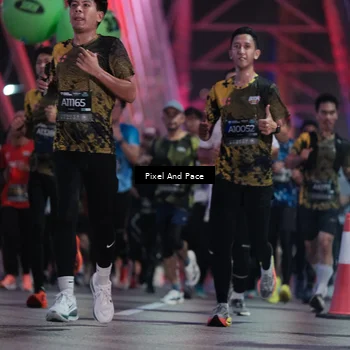 Runner Photo 6714623