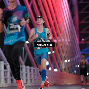 Runner Photo 6714635