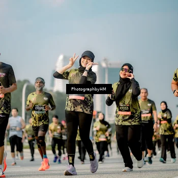 Runner Photo 6714642