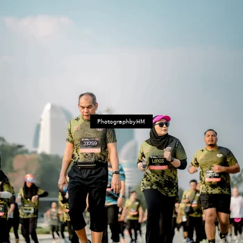 Runner Photo 6714665
