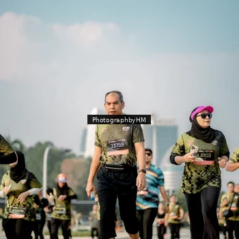 Runner Photo 6714674