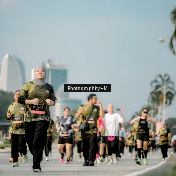 Runner Photo 6714694