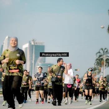 Runner Photo 6714700