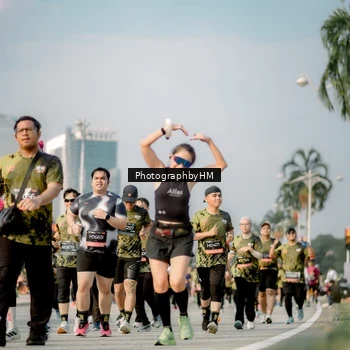 Runner Photo 6714725