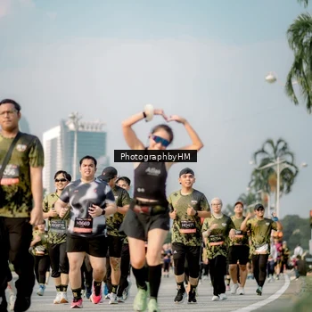 Runner Photo 6714727
