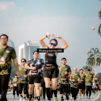 Runner Photo 6714729
