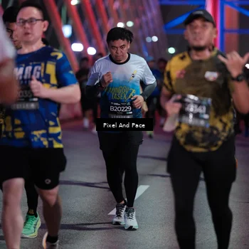 Runner Photo 6714817