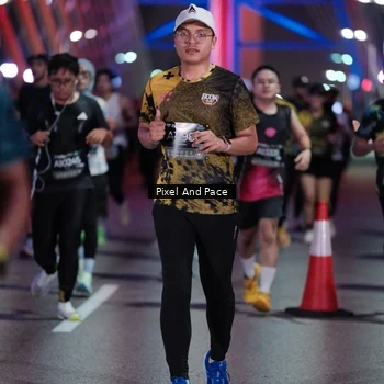 Runner Photo 6714918
