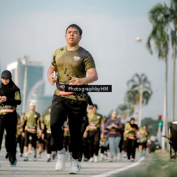 Runner Photo 6714921