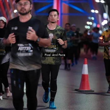 Runner Photo 6714925