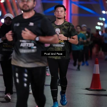 Runner Photo 6714929