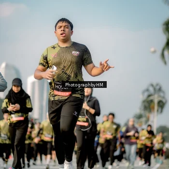 Runner Photo 6714941