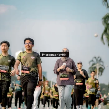 Runner Photo 6714968