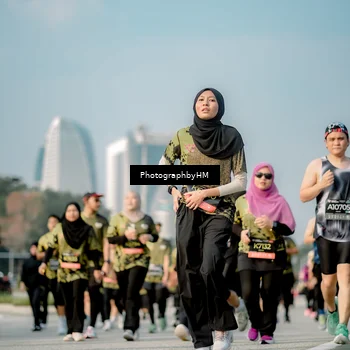 Runner Photo 6714975