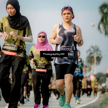 Runner Photo 6714991
