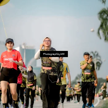 Runner Photo 6715057
