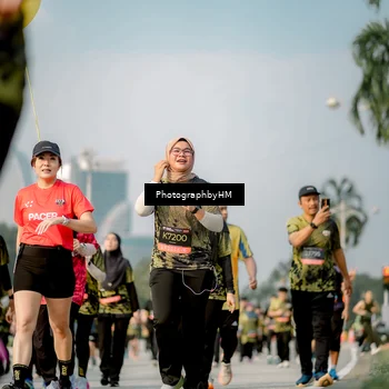 Runner Photo 6715058