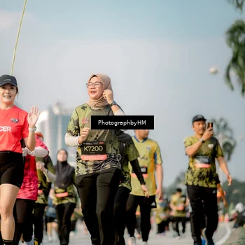 Runner Photo 6715062