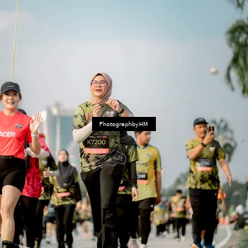 Runner Photo 6715063