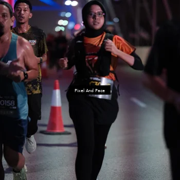 Runner Photo 6715066