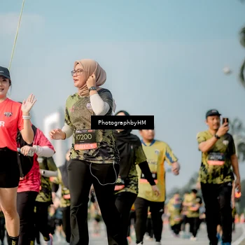 Runner Photo 6715067
