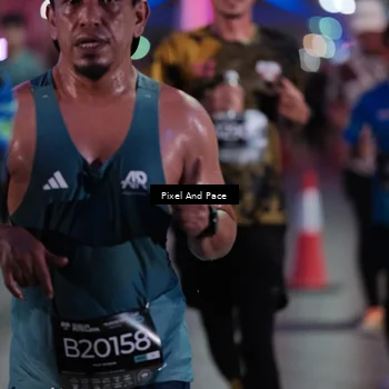 Runner Photo 6715068
