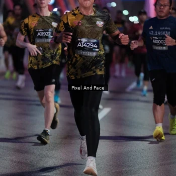 Runner Photo 6715104