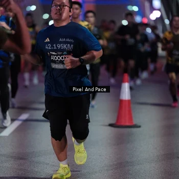 Runner Photo 6715111