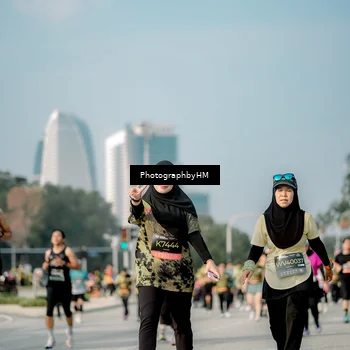 Runner Photo 6715114
