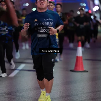 Runner Photo 6715115