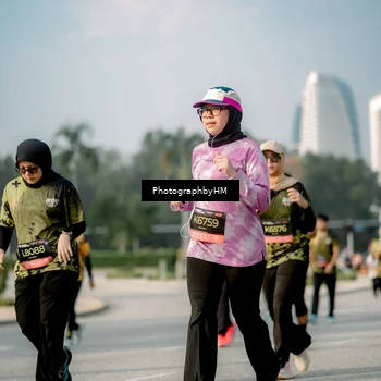 Runner Photo 6715116